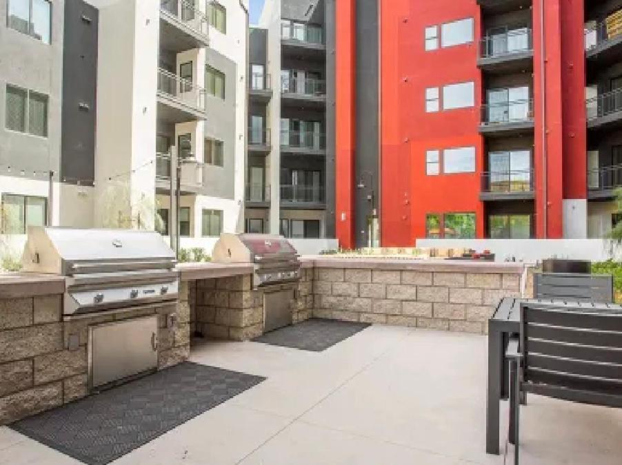 Apartment A-class Luxury 2 Bedrooms Apt In Woodland Hills Ca Los Angeles