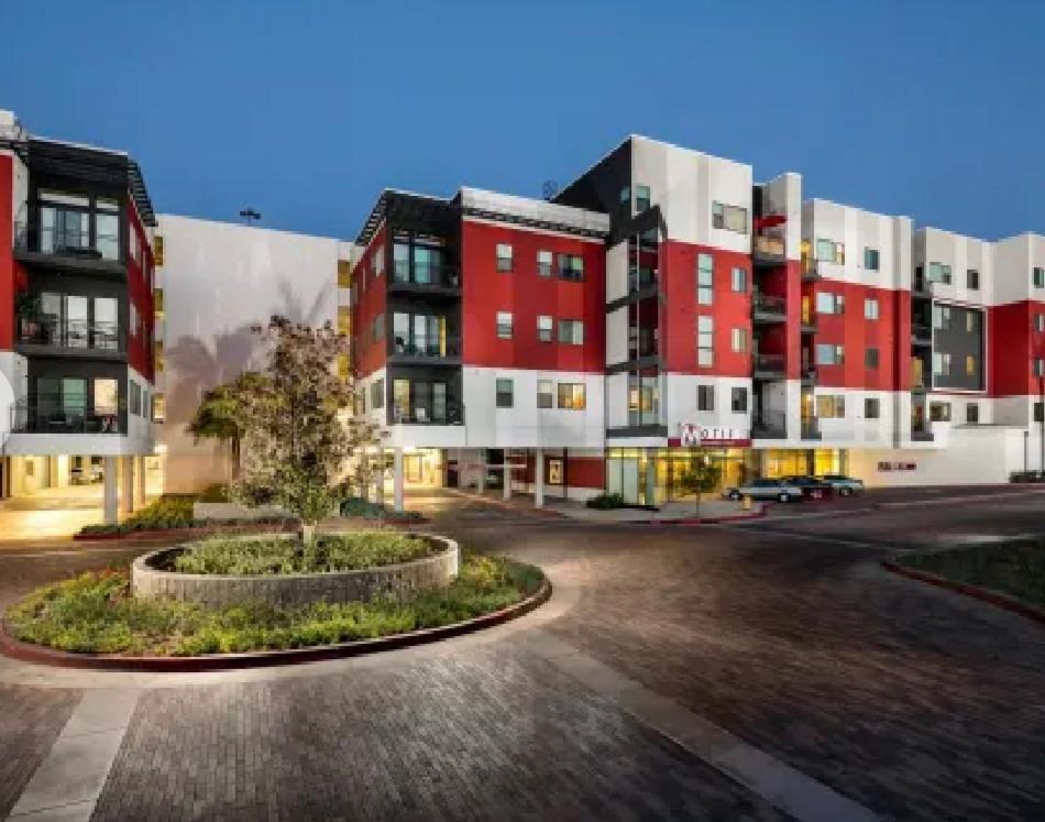 A-class Luxury 2 Bedrooms Apt In Woodland Hills Ca Apartment Los Angeles